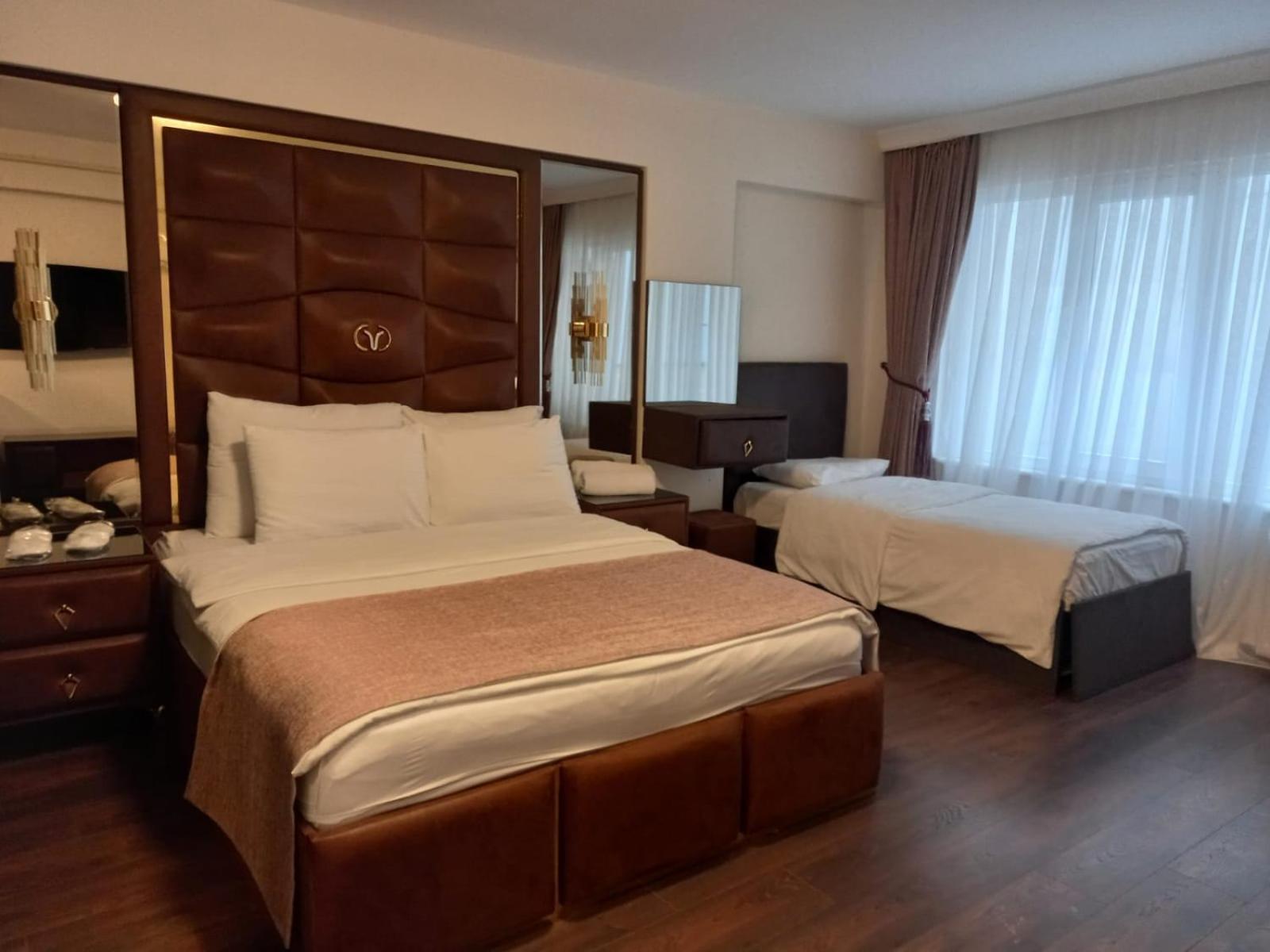 Aymira Suite Hotel Istanbul Exterior photo